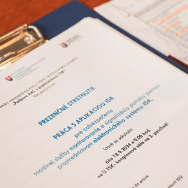 Zväčšiť fotografiu - Život s inteligentnou asistentkou vám uľahčí aplikácia - TSK_IDA_appka_mini-5